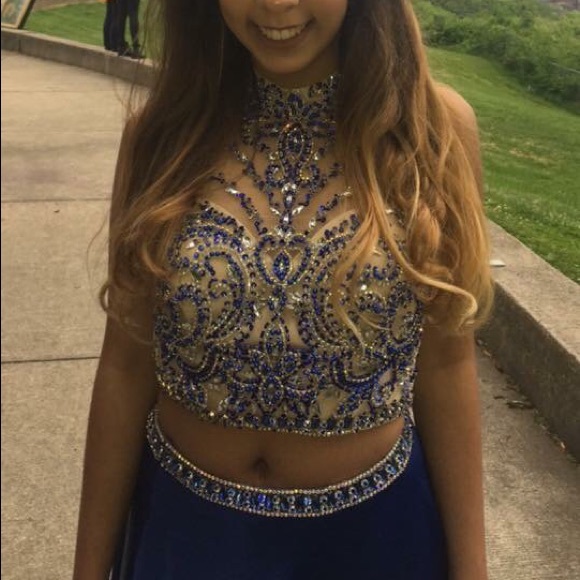 Two piece Prom dress - Picture 4 of 5